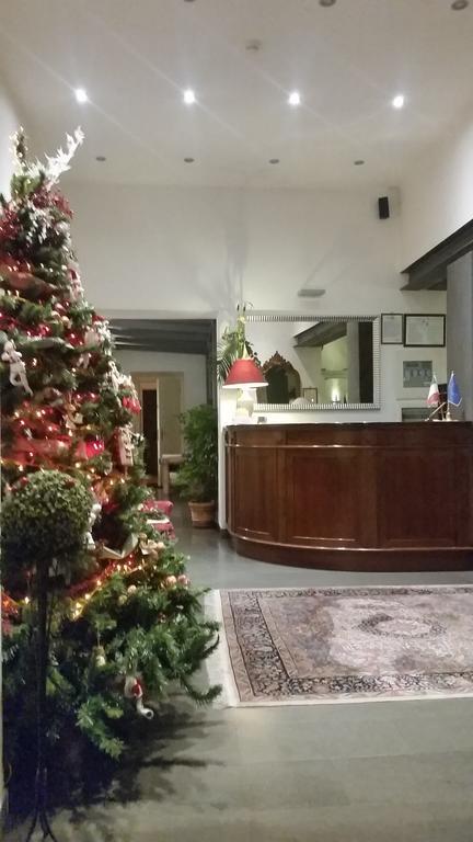 Hotel Urbano V Montefiascone Extérieur photo