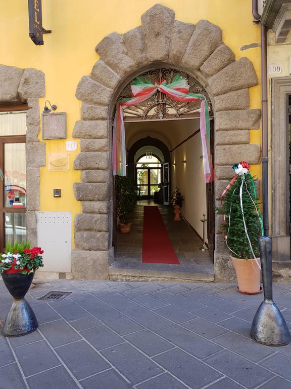 Hotel Urbano V Montefiascone Extérieur photo